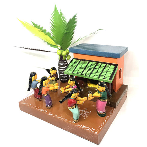 Attractive Oppula Kuppa Oyyari Bhama Kondapalli Bommalu