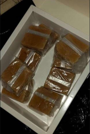 Pulla reddy Pista Chocolate Bites