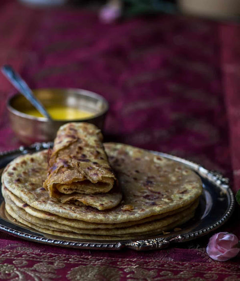 Holige Mane Dark Chocolate Holige Bobbatlu Puran Poli