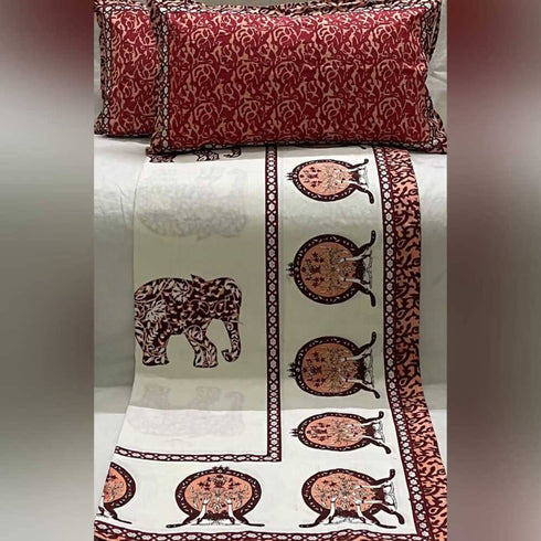 Clovers & Crafts Timeless Double Bedsheet With Two Pillow Covers - Red
