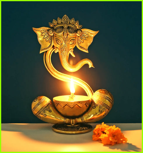Brass Table Decor Deepak With Ganesh Ji 1.32kg
