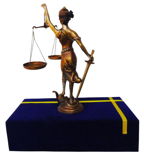 Brass Justice Lady Statue With Velvet Box 2Kg