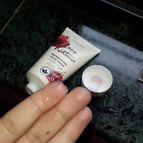 Oriflame Love Nature Refreshing Face Wash with Organic Pomegranate