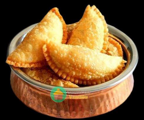 Godavari Vantillu Kajjikayalu | Crispy Coconut Gujiya | Karanji