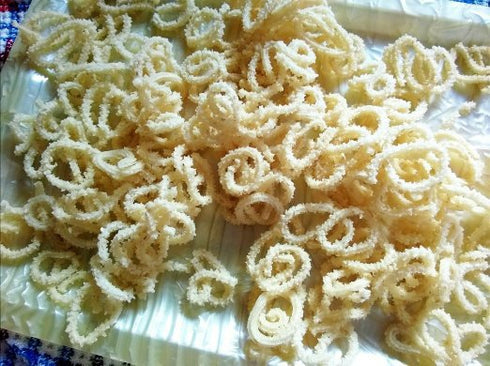 Prakruthi Chutta Vadiyalu