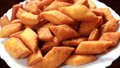 Holige Mane Sweet Biscuits Sweet Shankarpali