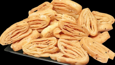 Sampradaya Sweets Chekkalu Podavu