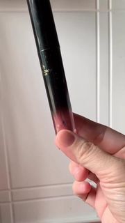 Oriflame Giordani Gold Iconic Lip Elixir SPF 15 | Velour Nude