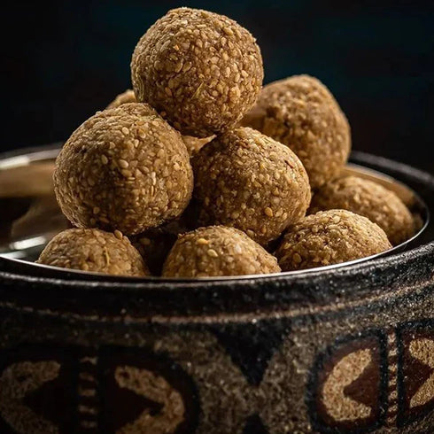 Prakruthi Nuvvula Laddu with Thati Bellam