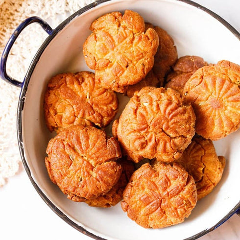 Prakruthi Thekua dry sweet