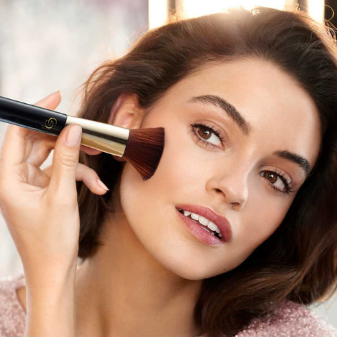 Oriflame Giordani Gold Silky Foundation Buffer