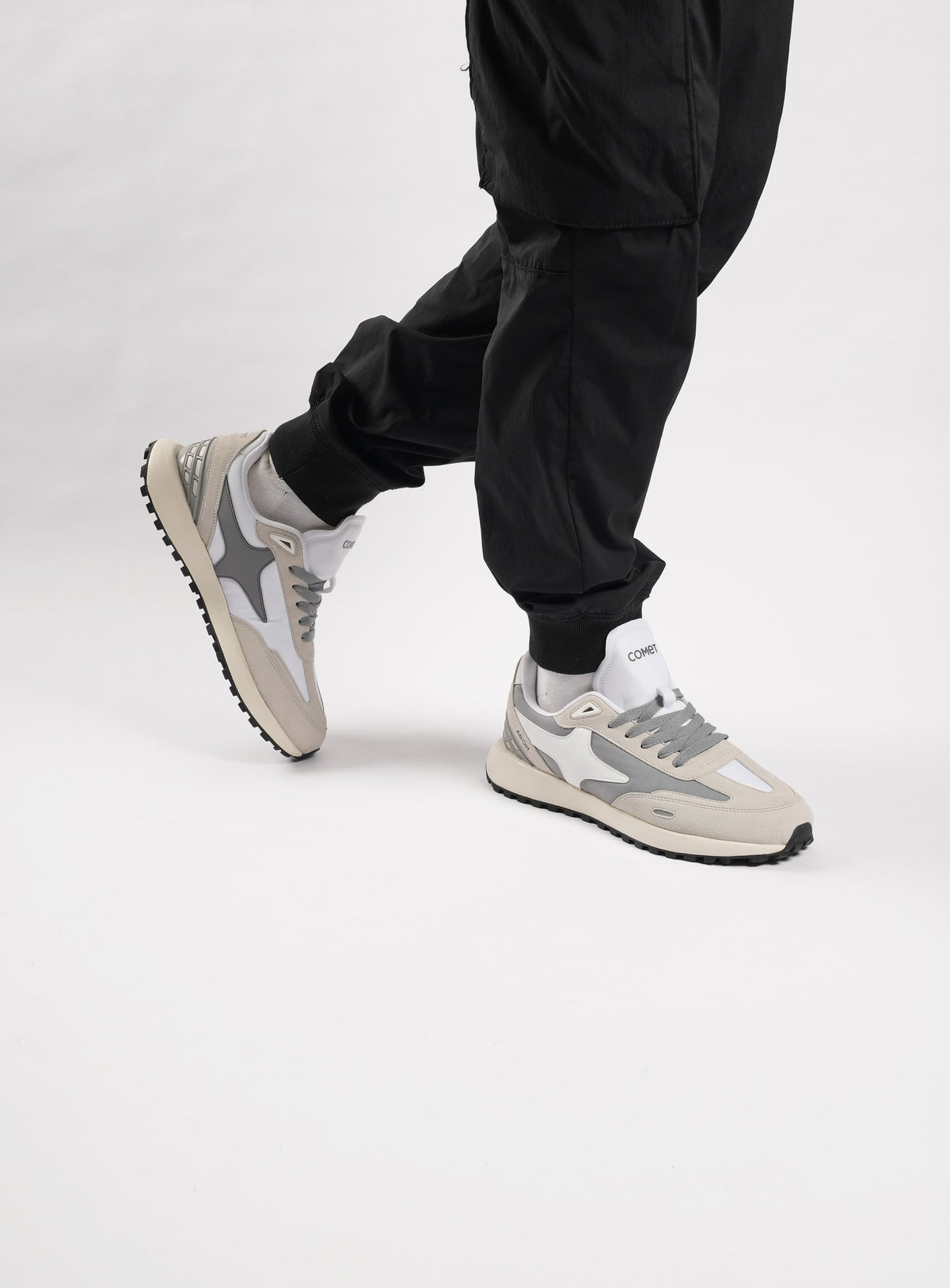 Comet Aeon V2 Butternut Sneakers