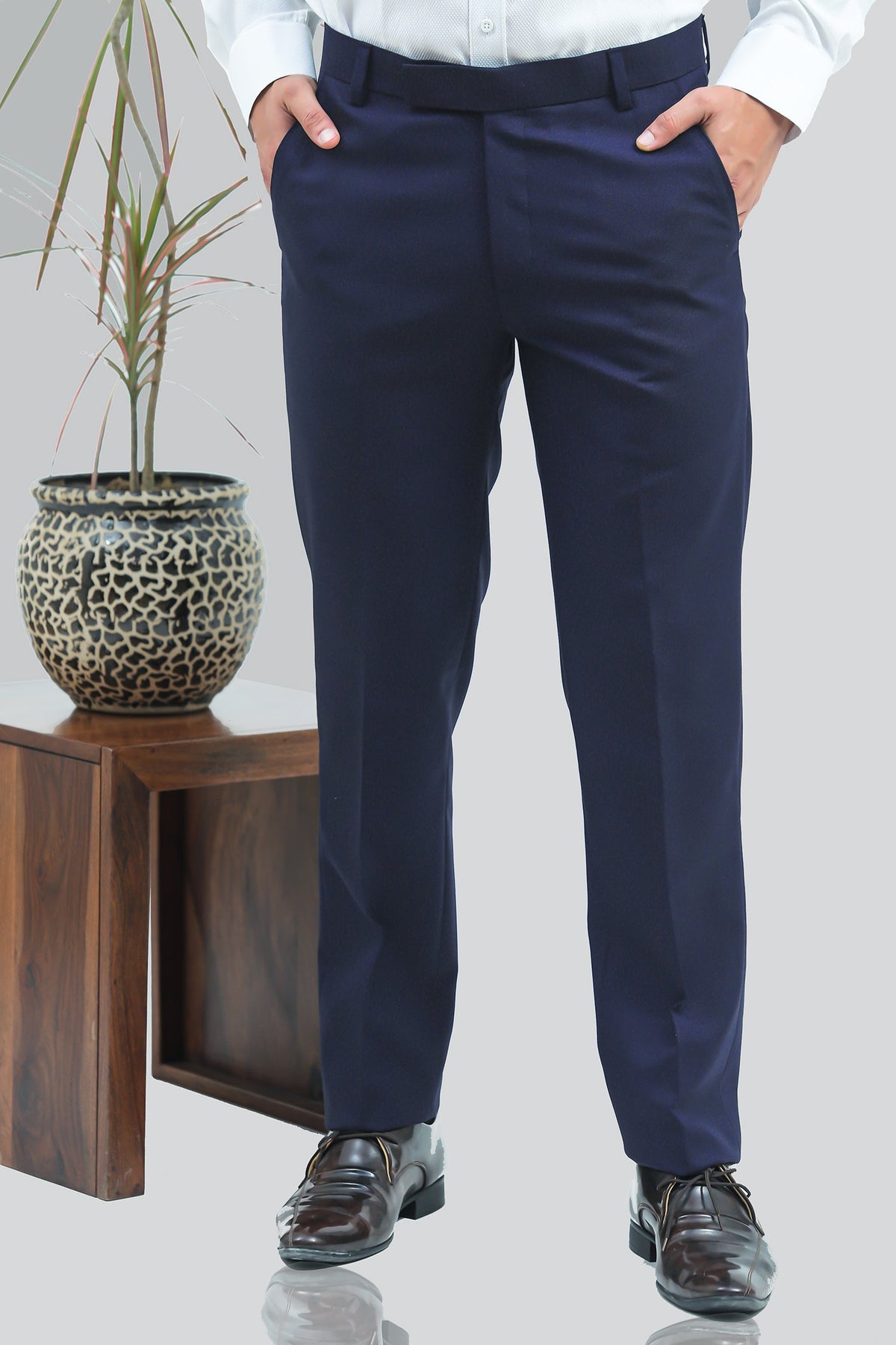 Veshbhoshaa Bluebird Men'S Oxford Blue Formal Trouser - PUSHMYCART