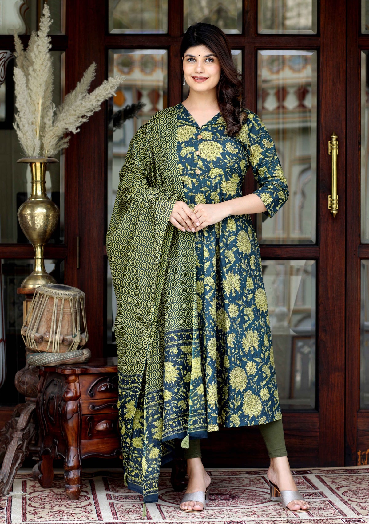Miravan Womens Green Pure Cotton Printed Anarkali Kurta With Gold Print Dupatta - view 2