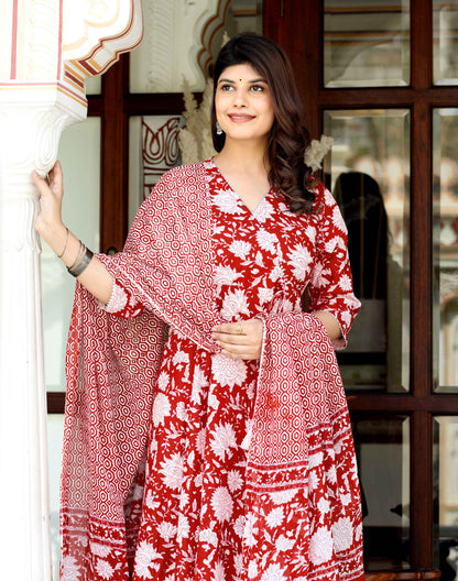 Miravan Womens Red Cotton Floral Printed Anarkali Kurta With Dupatta - view 6