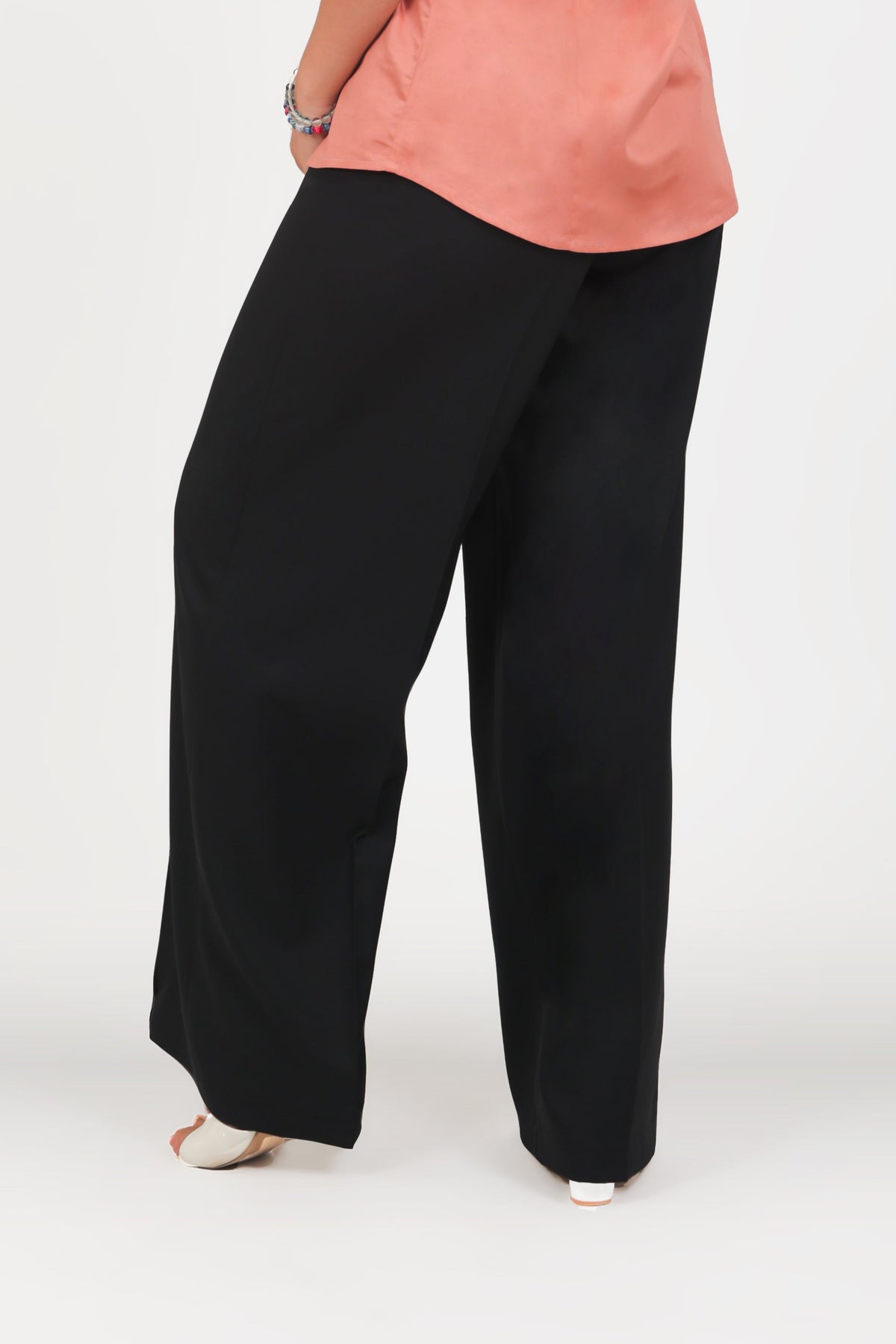 Veshbhoshaa Bluebird Women'S Black Solid Casual Bell Bottom  Trousers - PUSHMYCART