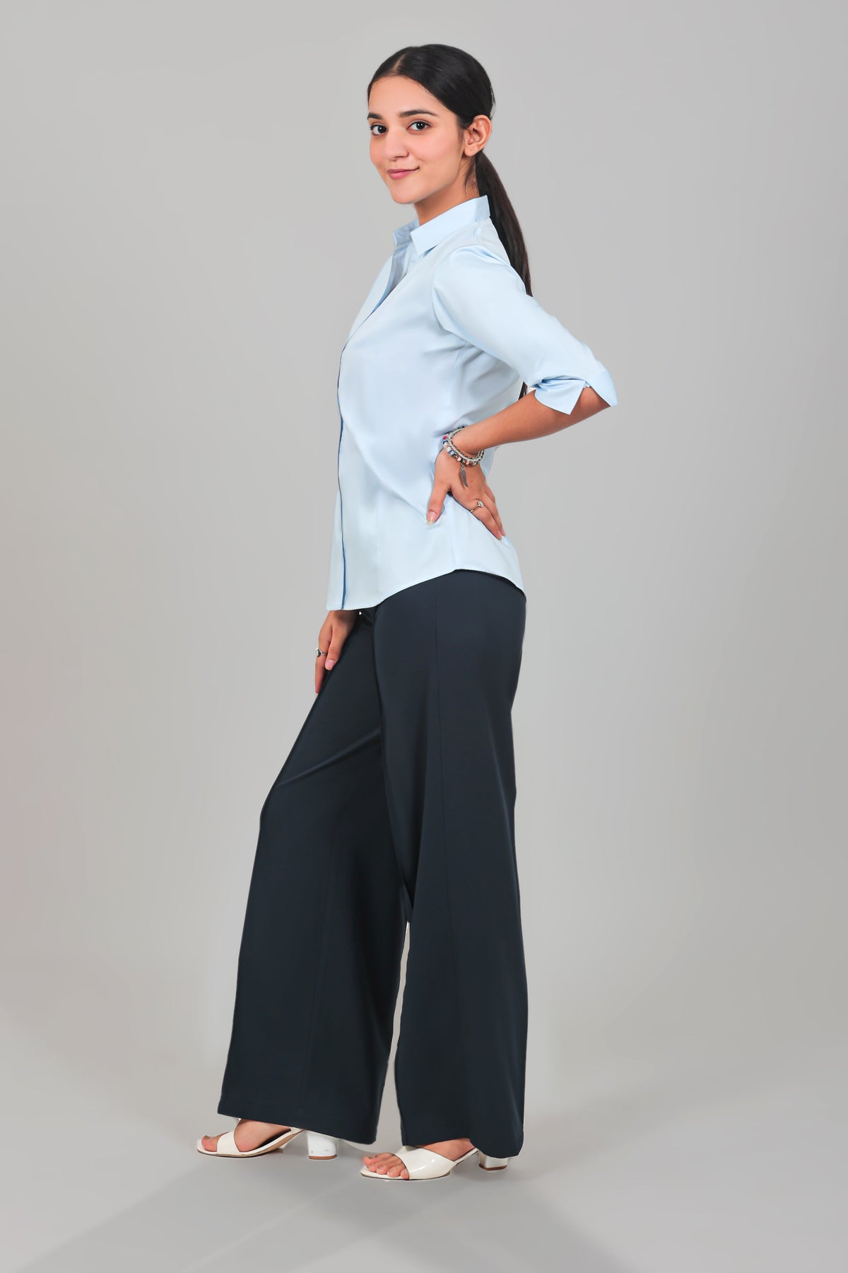 Veshbhoshaa Bluebird Women'S Navy Blue Casual Bell Bottom  Trousers - PUSHMYCART