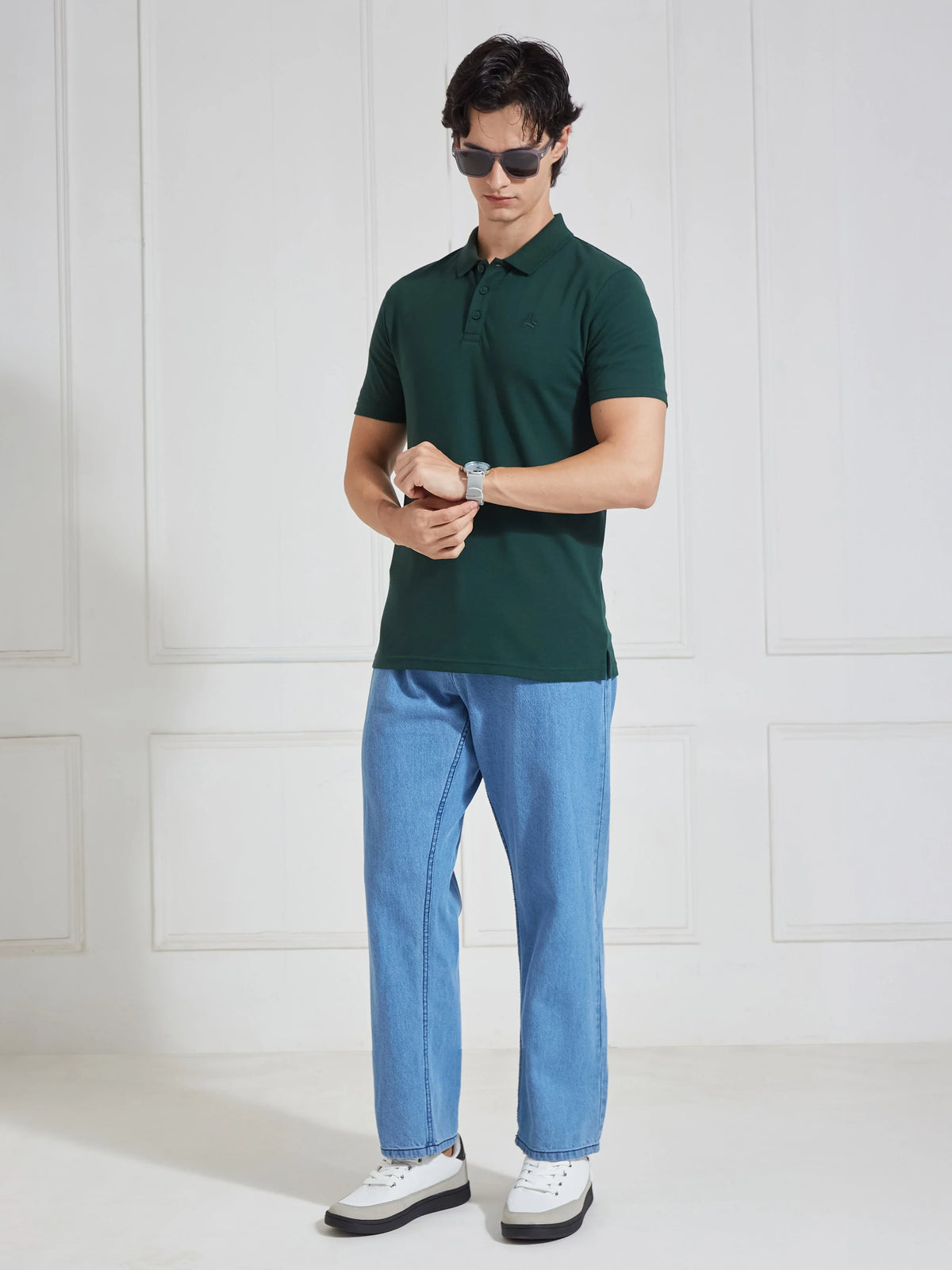 Campus Mens Green Solid Polo Collar T Shirt