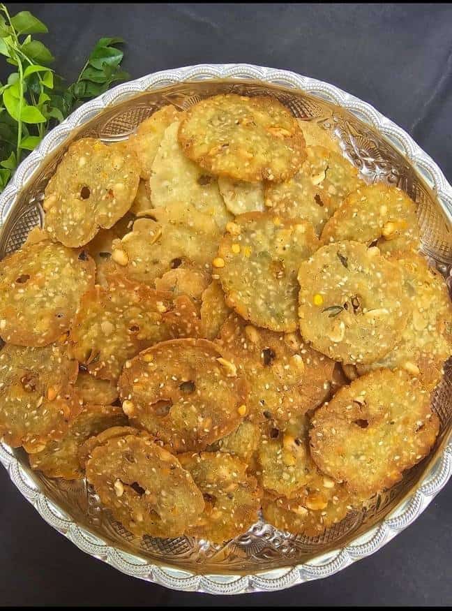 Prakruthi Chekkalu | Green Chilli