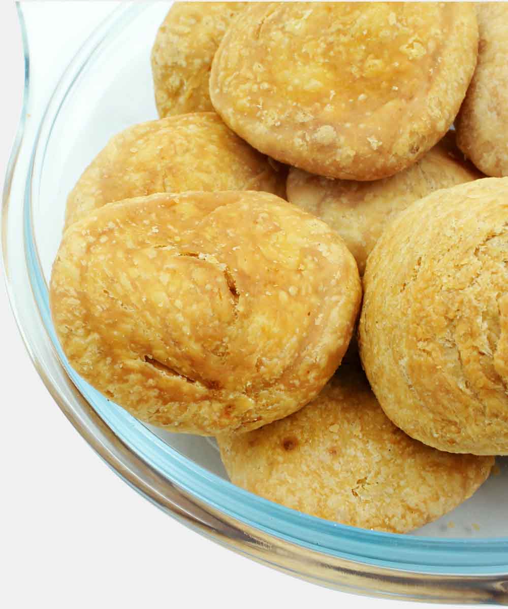Neelam Foodland Khasta Kachori 