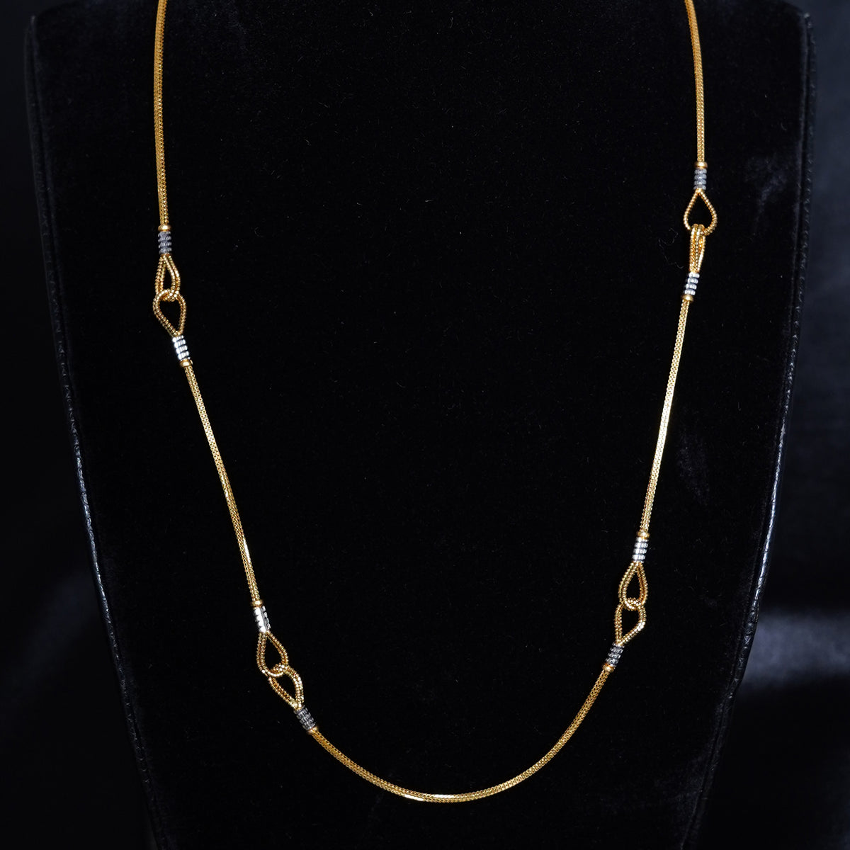 Pure Gold Chic Interlocking Pattern Fancy Gold Chain 8.92g