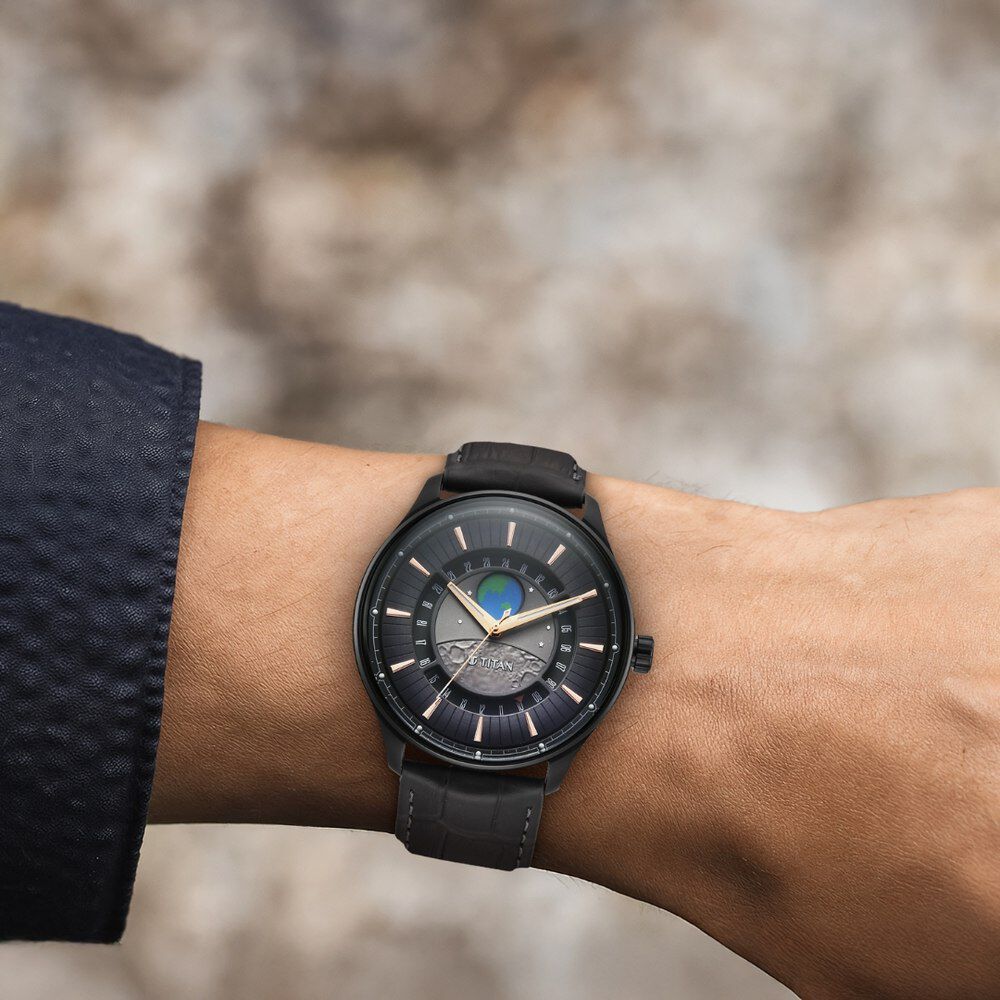 Titan Stellar Analog with Earth Disc and Gray Dial Gray Leather Strap Watch for Men