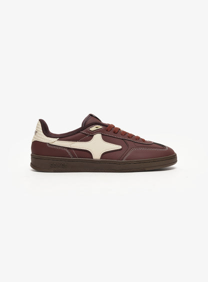 Comet Aeres Burgundy Sneakers