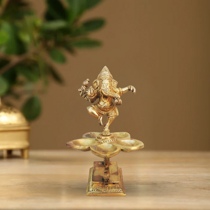 Brass Table Oil Lamp Deepak 0.89Kg - PUSHMYCART