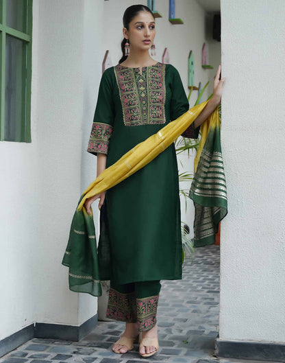 Sudathi Dark Green Cotton Printed Straight Kurta Set With Dupatta - PUSHMYCART