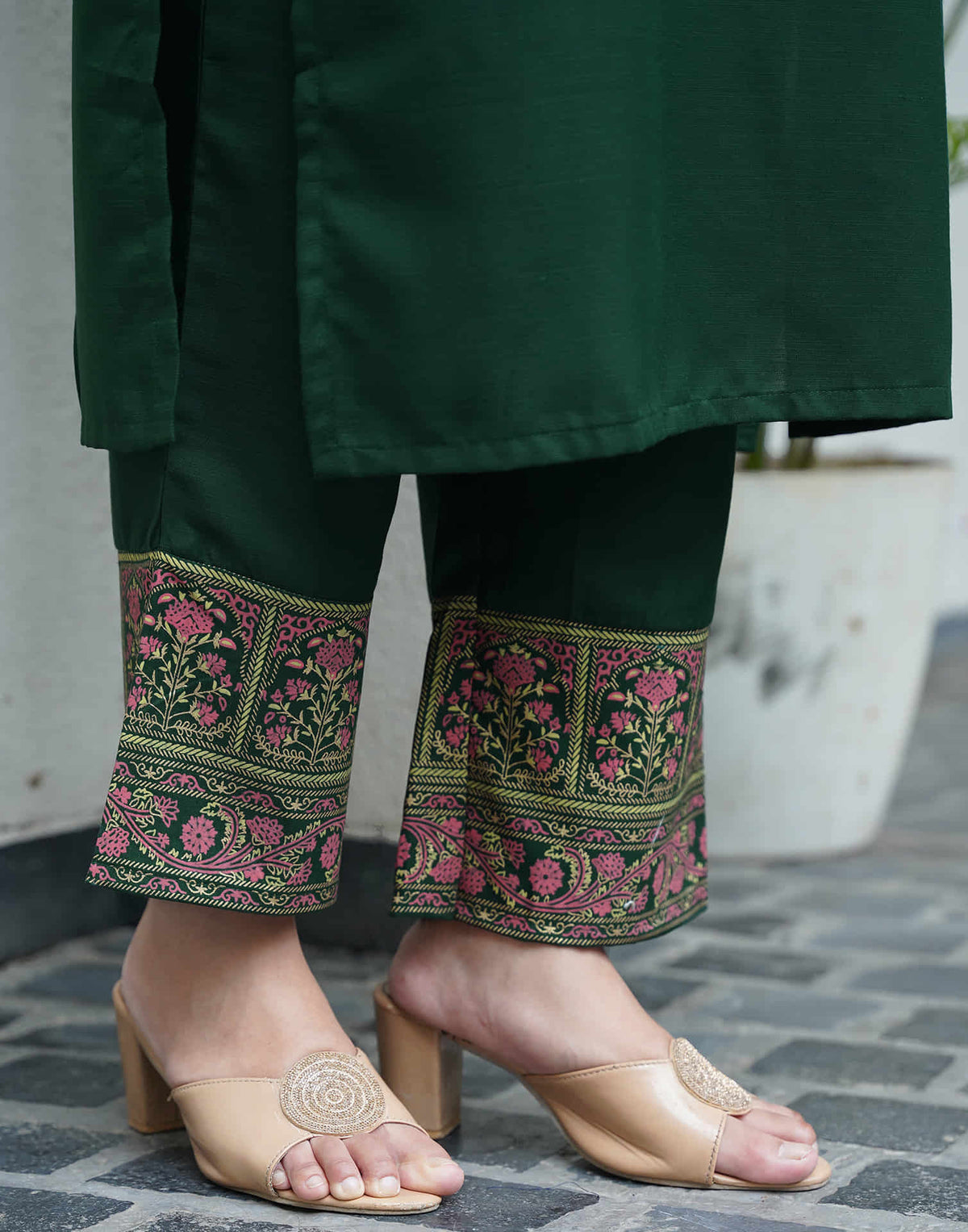 Sudathi Dark Green Cotton Printed Straight Kurta Set With Dupatta - PUSHMYCART