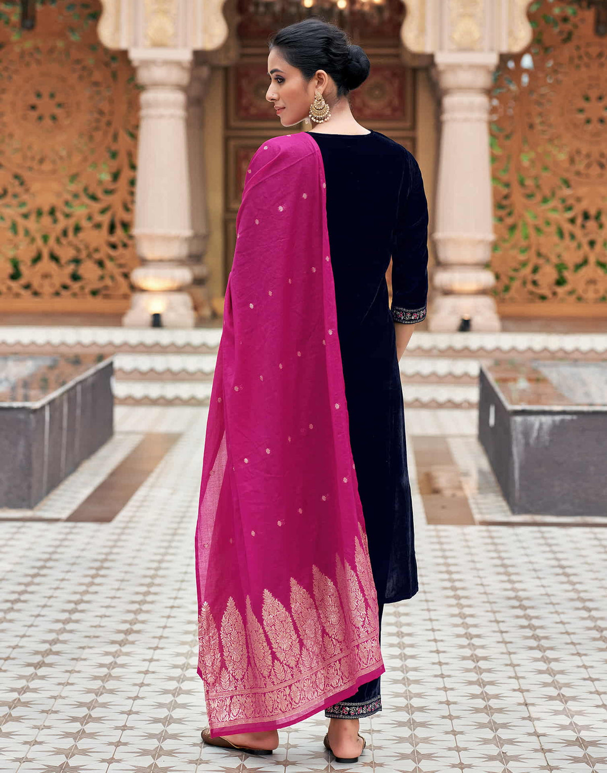Sudathi Navy Blue Velvet Plain Straight Kurta Set With Dupatta - PUSHMYCART