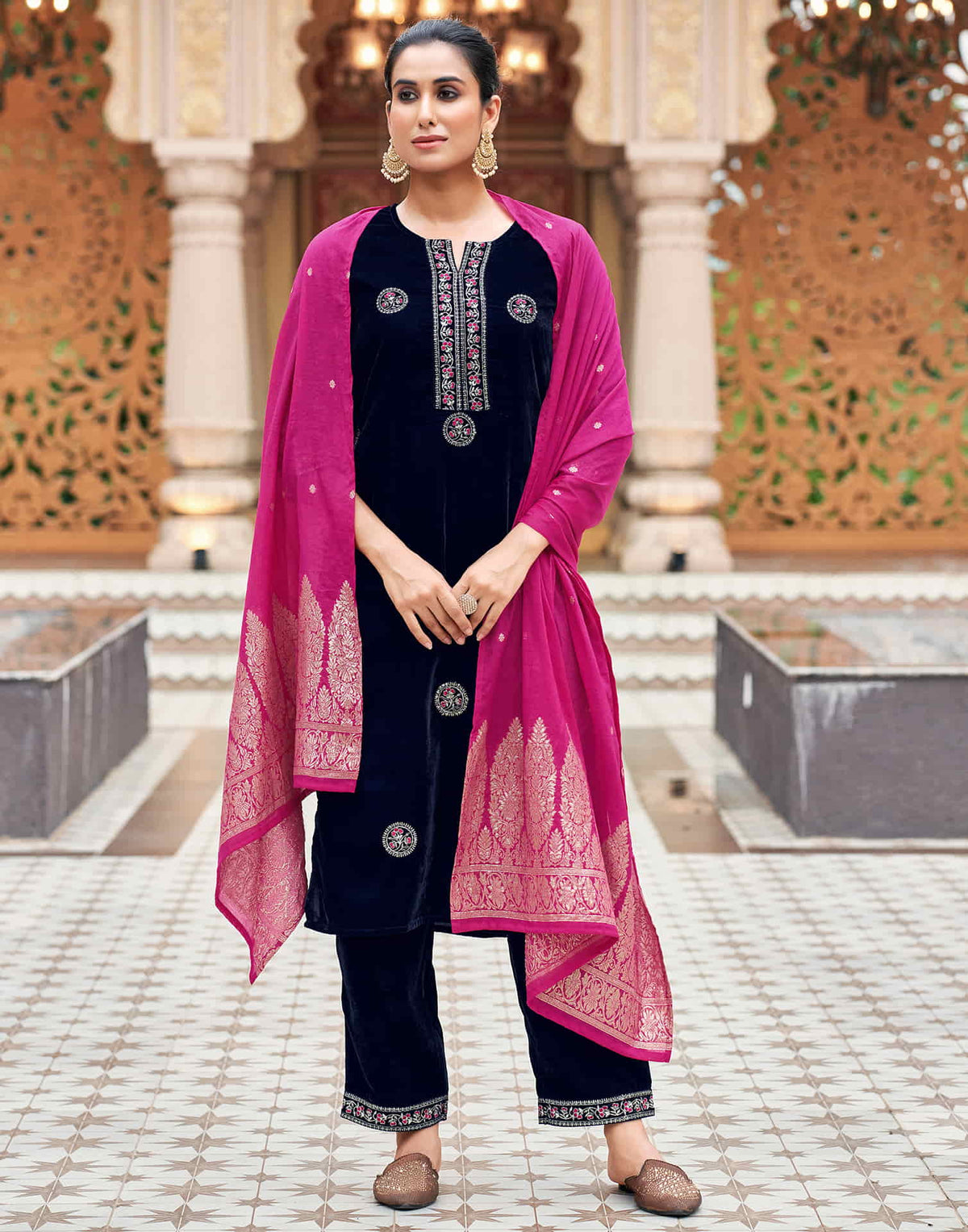 Sudathi Navy Blue Velvet Plain Straight Kurta Set With Dupatta