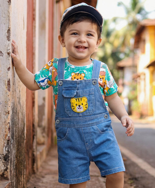 FirstCry Babyhug Single Jersey Knit Half Sleeves Animal Printed T-Shirt and Denim Dungaree with Tiger Embroidery Blue