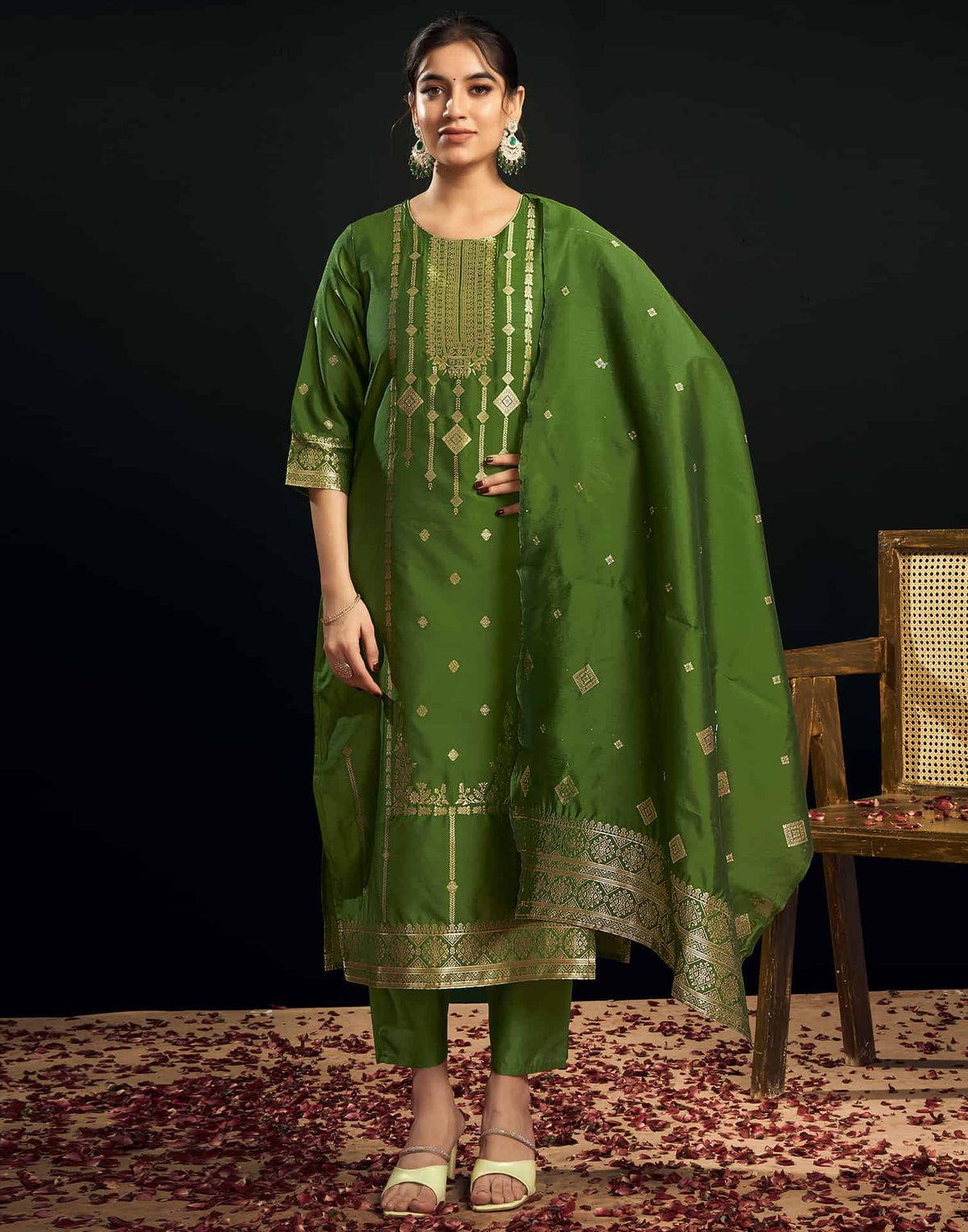 Sudathi Green And Golden Silk Plain Straight Kurta Set With Dupatta - PUSHMYCART
