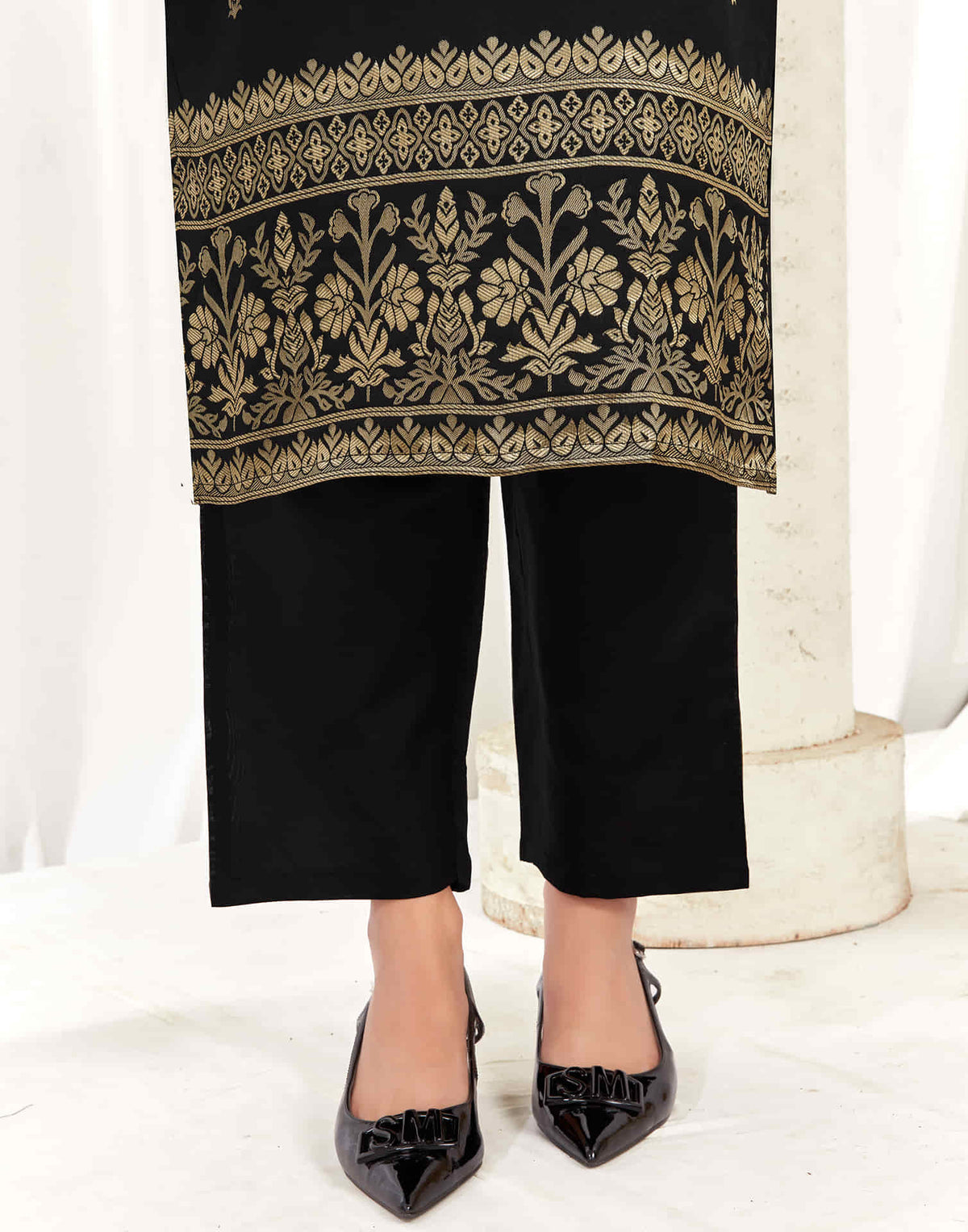 Sudathi Black And Golden Silk Plain Straight Kurta Set With Dupatta - PUSHMYCART