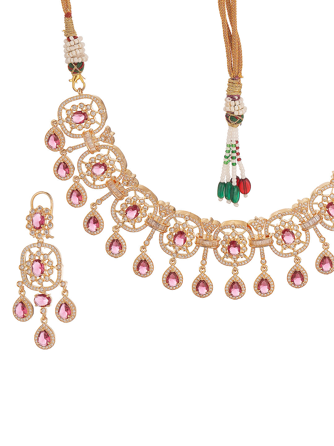 Jewellery set displayed in a gift box