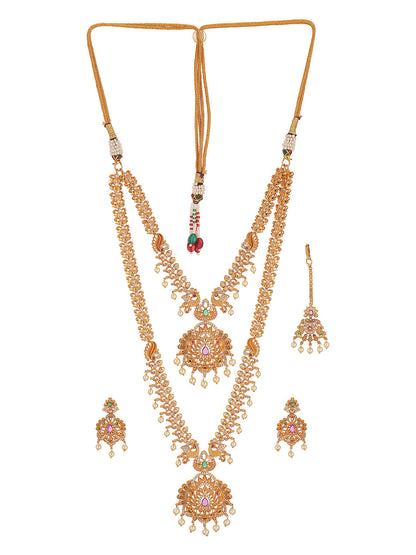 Full bridal jewellery set arrangement