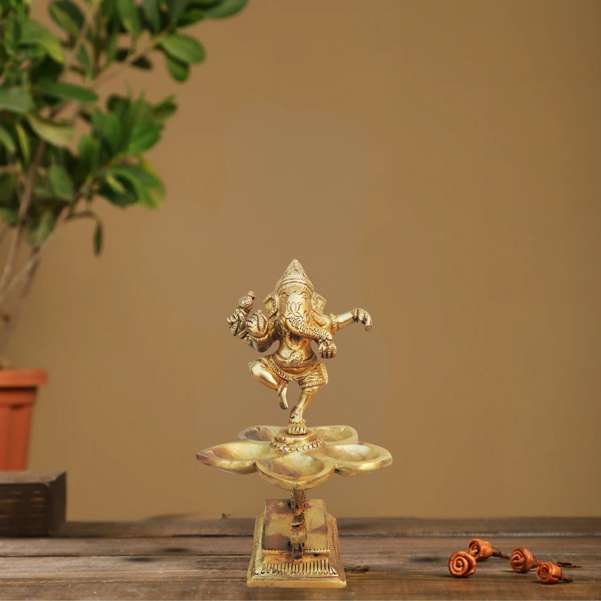 Brass Table Oil Lamp Deepak 0.89Kg - PUSHMYCART