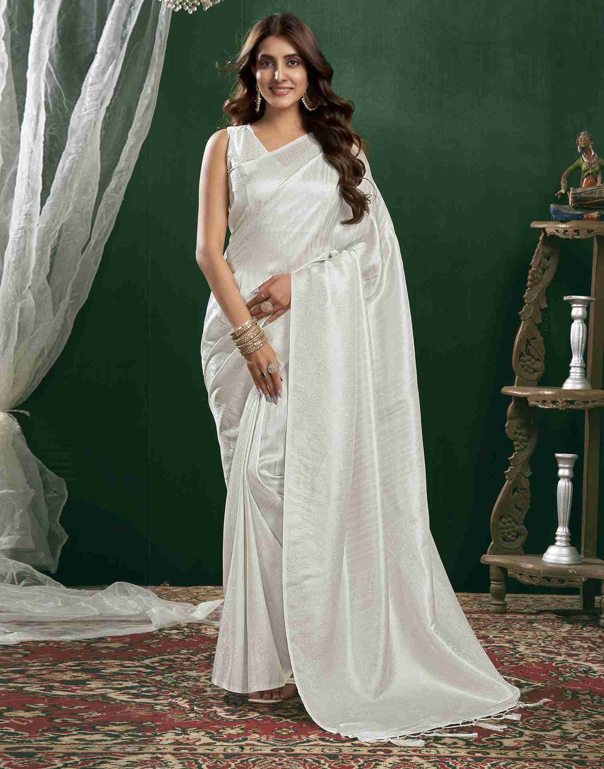 Sudathi White Woven Kanjivaram Silk Saree