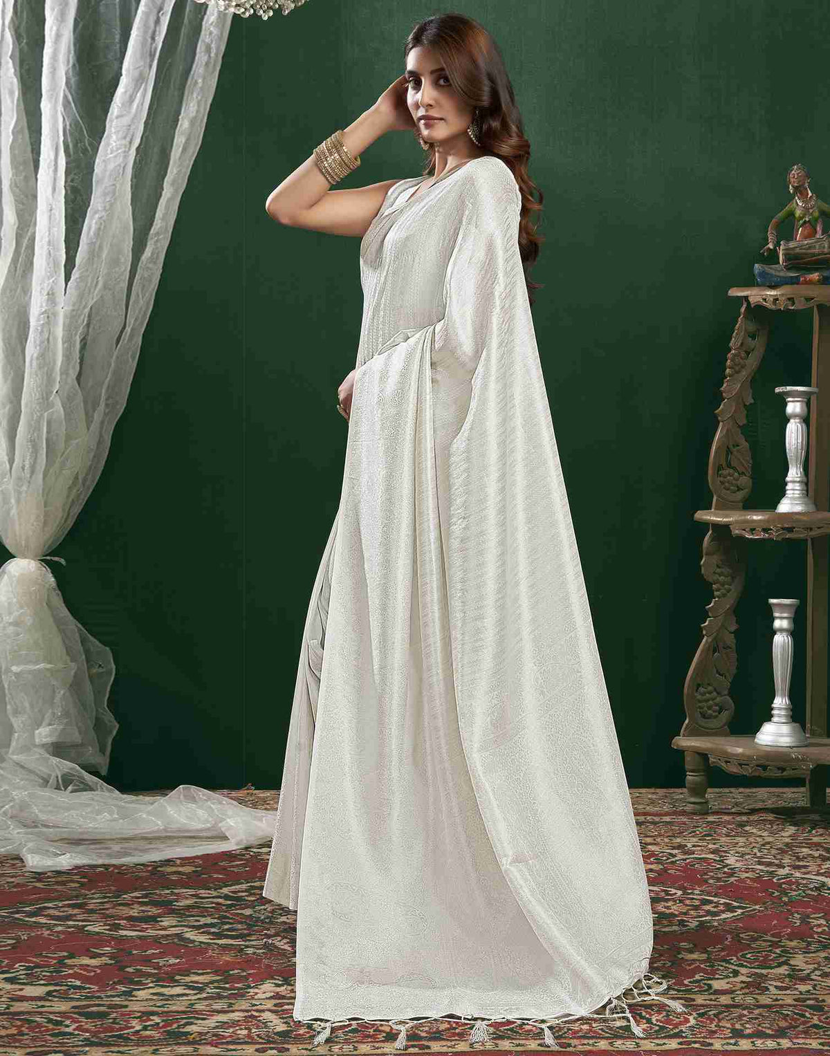 Sudathi White Woven Kanjivaram Silk Saree - PUSHMYCART