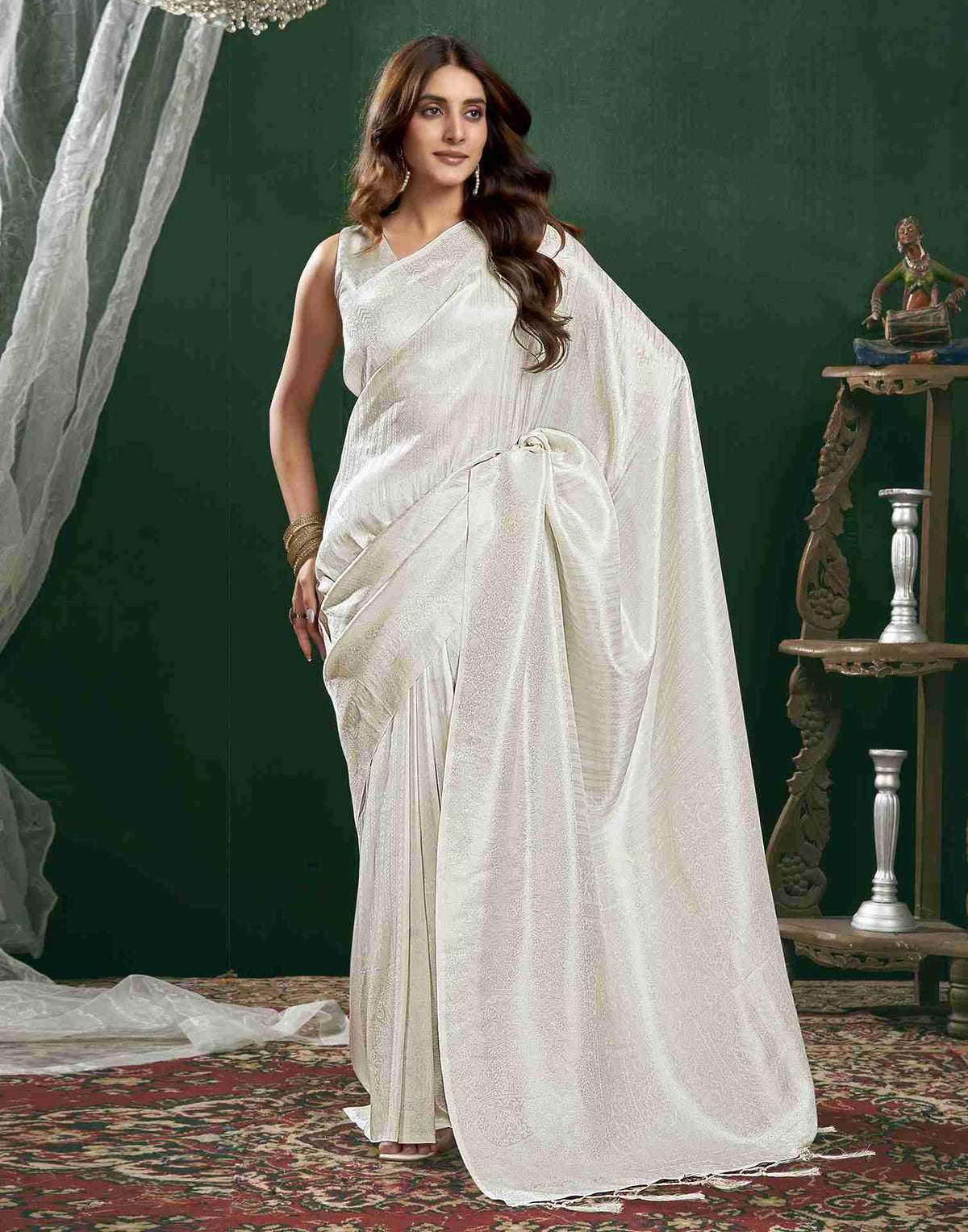Sudathi White Woven Kanjivaram Silk Saree - PUSHMYCART