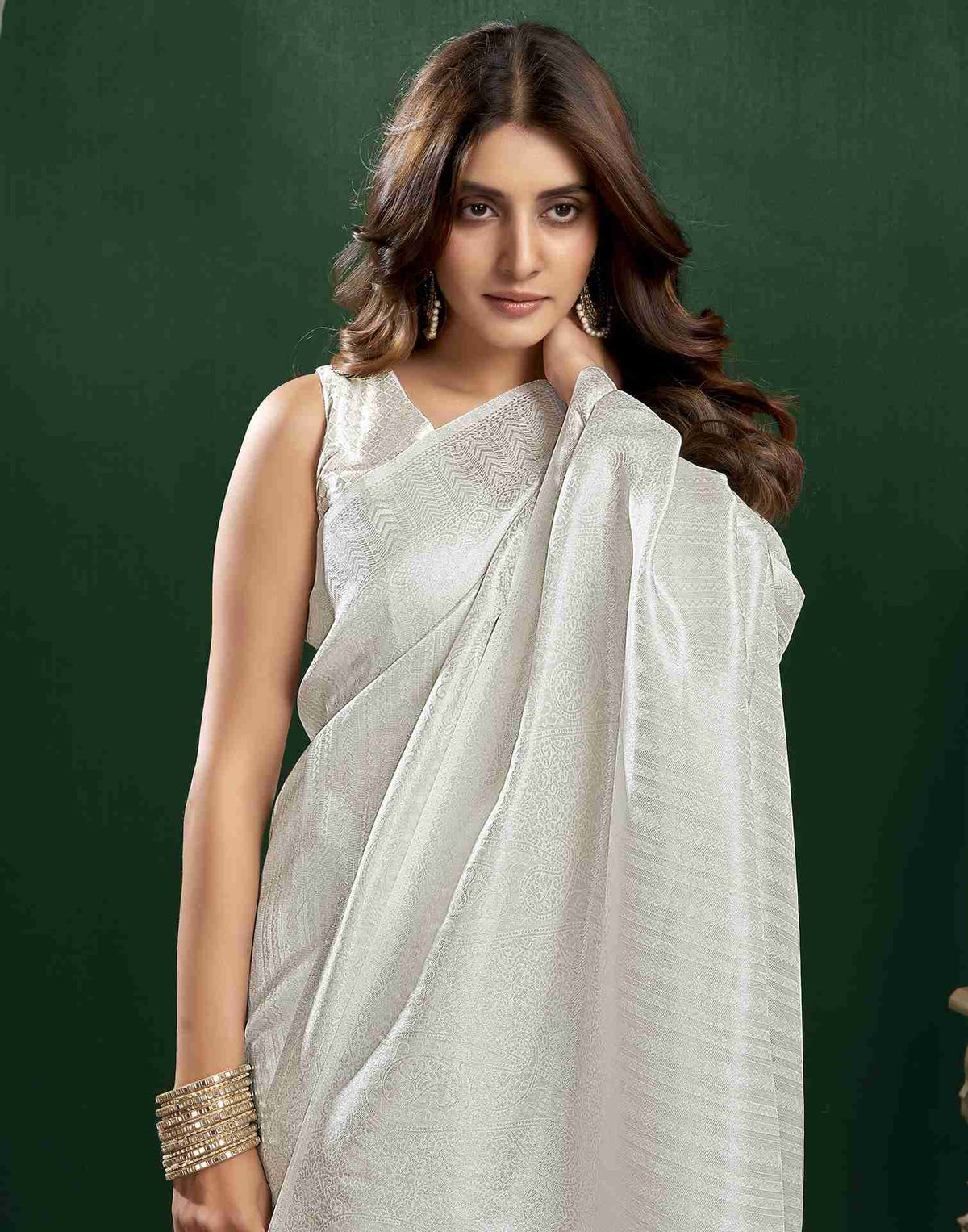 Sudathi White Woven Kanjivaram Silk Saree - PUSHMYCART