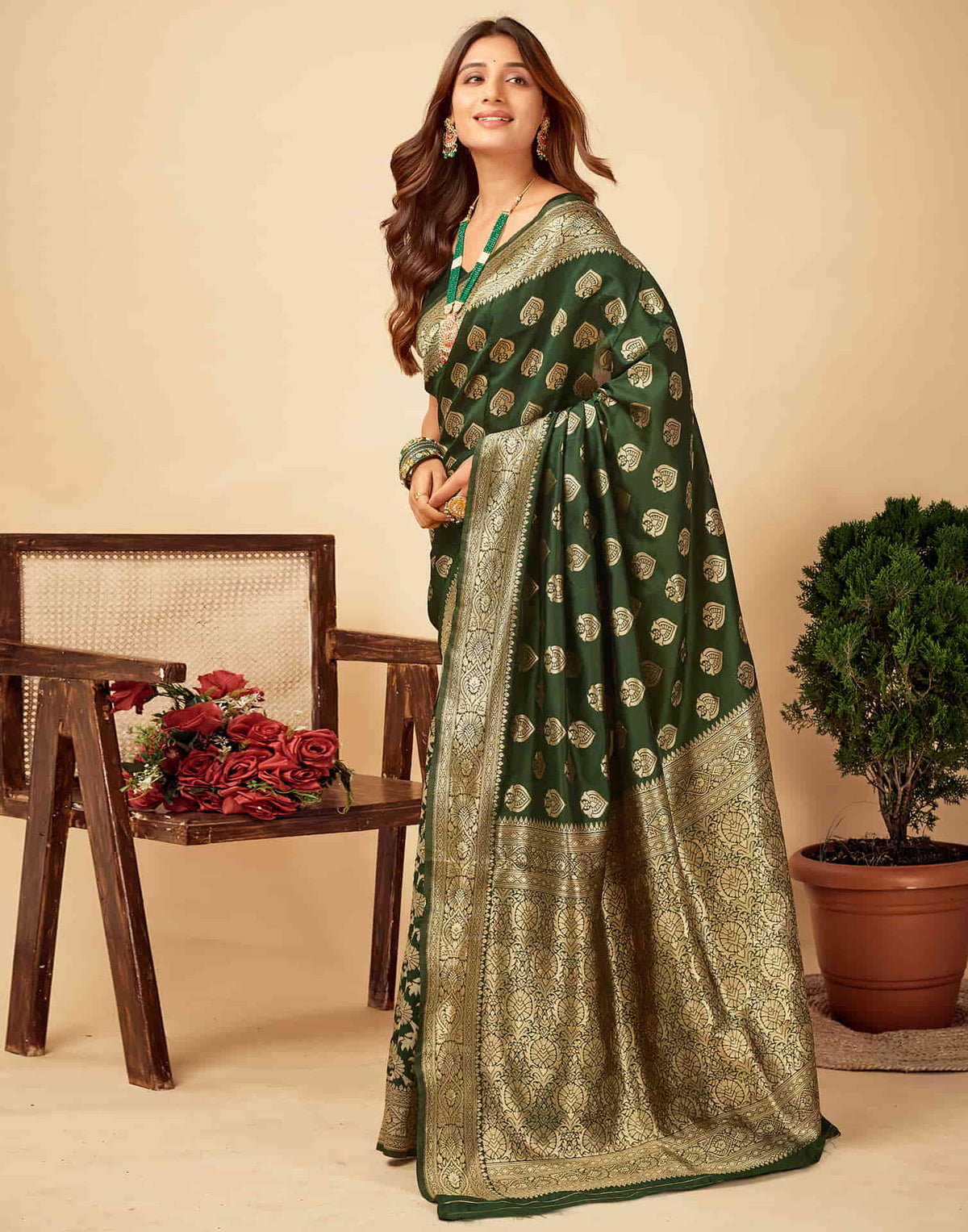 Sudathi Dark Green Woven Banarasi Silk Saree - PUSHMYCART