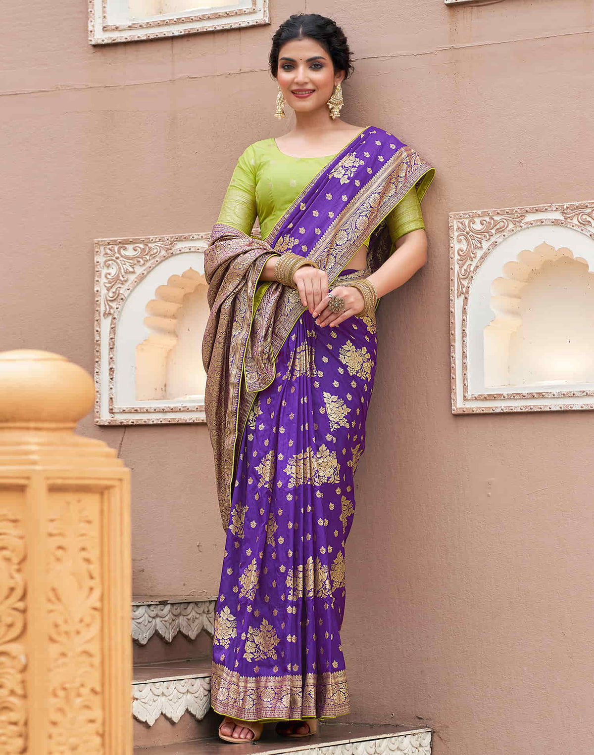 Sudathi Violet Woven Banarasi Silk Saree - PUSHMYCART