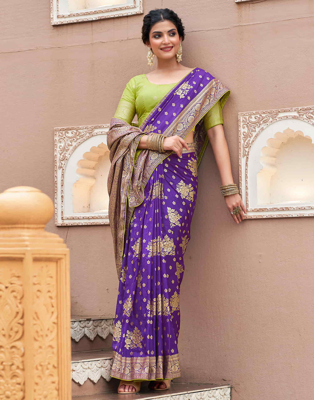 Sudathi Violet Woven Banarasi Silk Saree - PUSHMYCART
