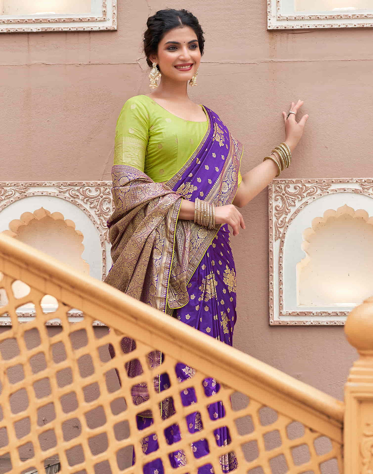 Sudathi Violet Woven Banarasi Silk Saree - PUSHMYCART