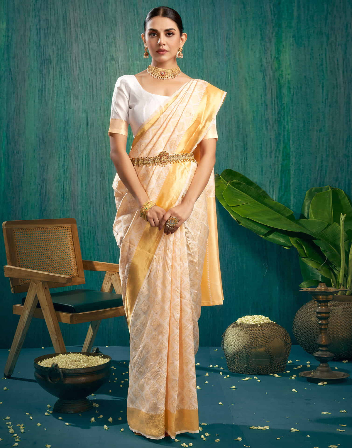 Sudathi Cream Woven Kanjivaram Silk Saree - PUSHMYCART