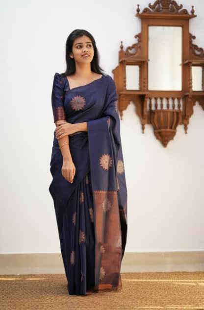 Vasthrlay Classic Traditional Saree with elegant kanjivaram styling