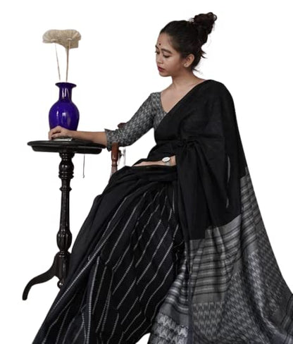 Vasthrlay Black Traditional Saree for wedding and party wear styling