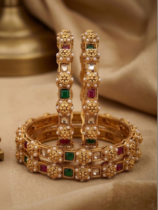 Nui Set of 4 Gold Plated Kundan Studded Bangles